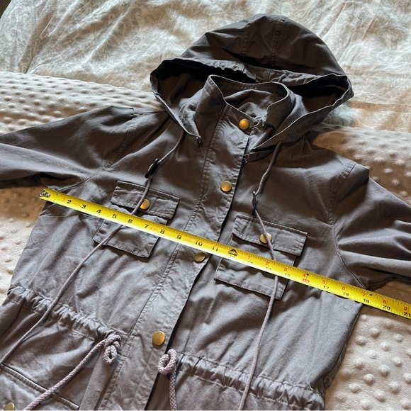 EUC Market & Spruce hooded anorak jacket - Picture 5 of 11